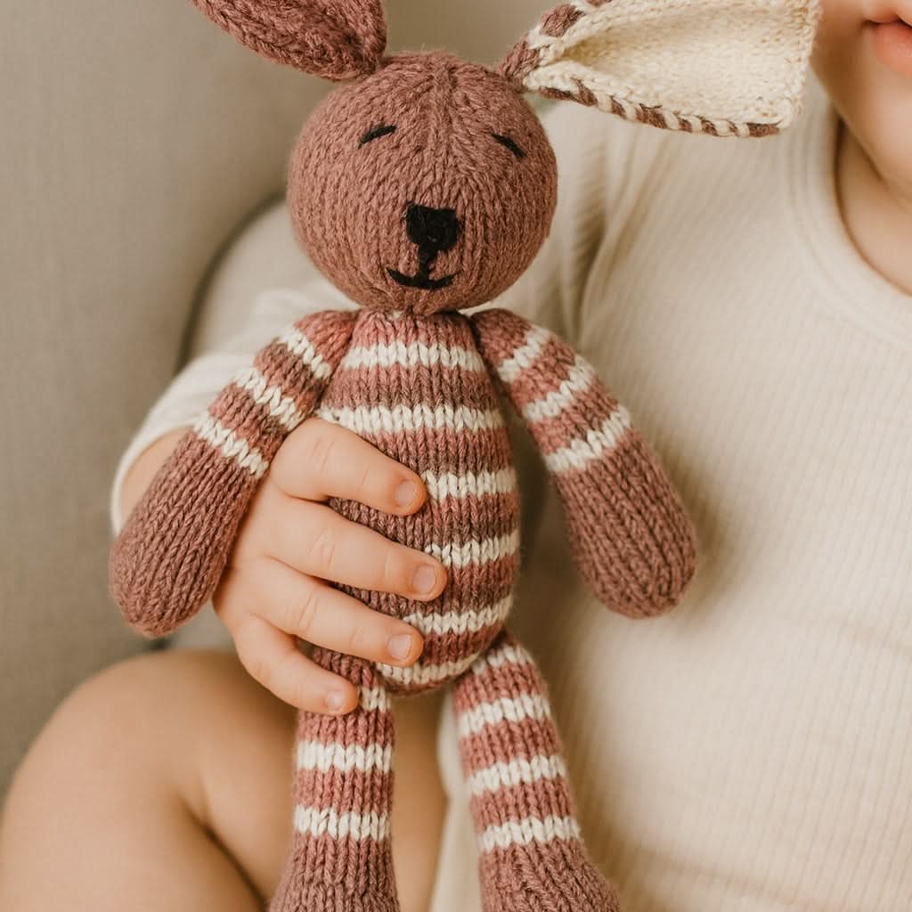 Knit Buddy | Merry the Rabbit
