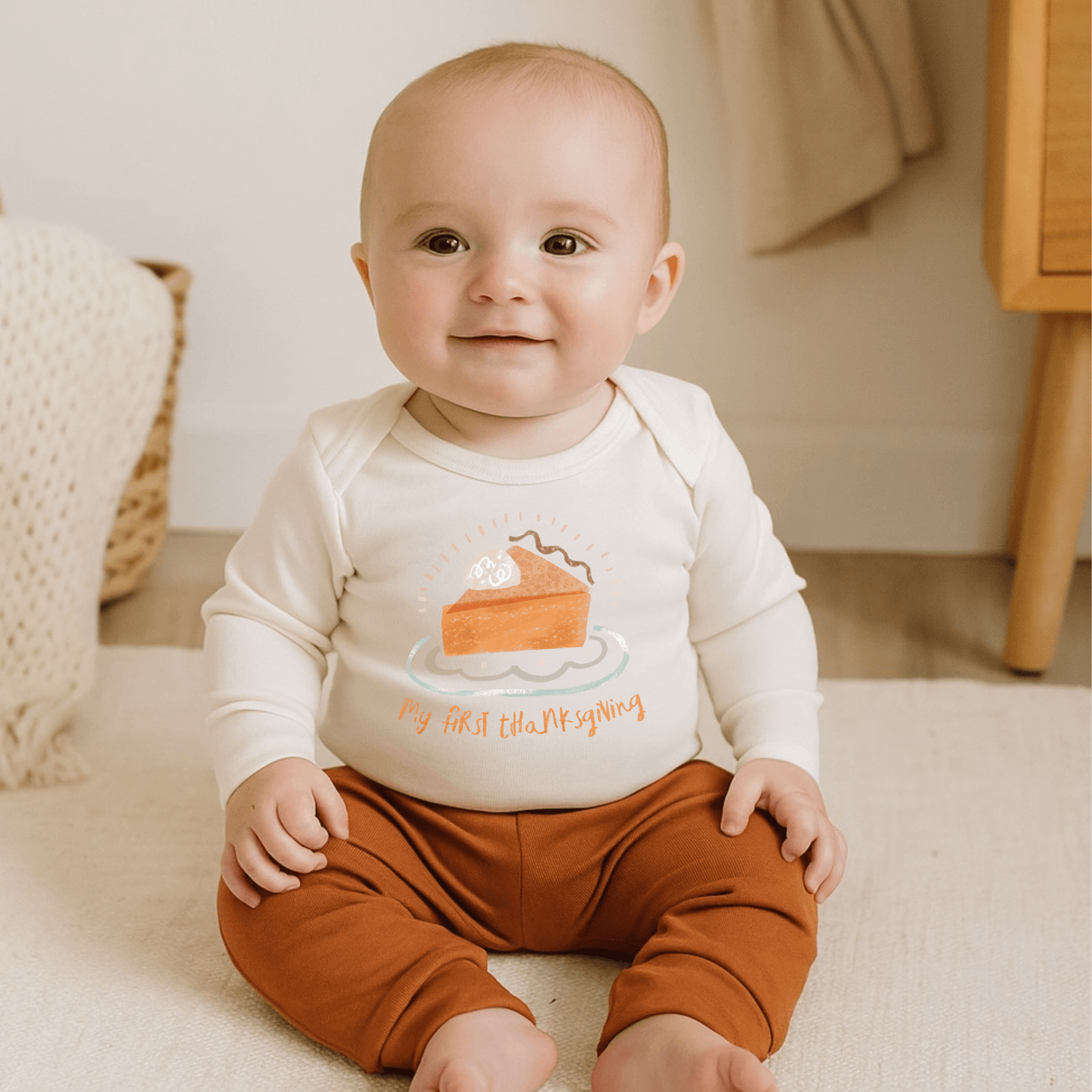 graphic bodysuit | thanksgiving pie